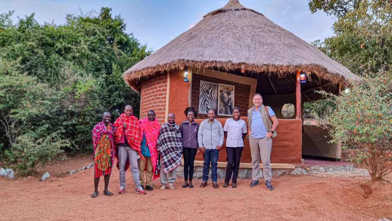 Africa Safari Maasai Boma Camping Serengeti Dış mekan fotoğraf